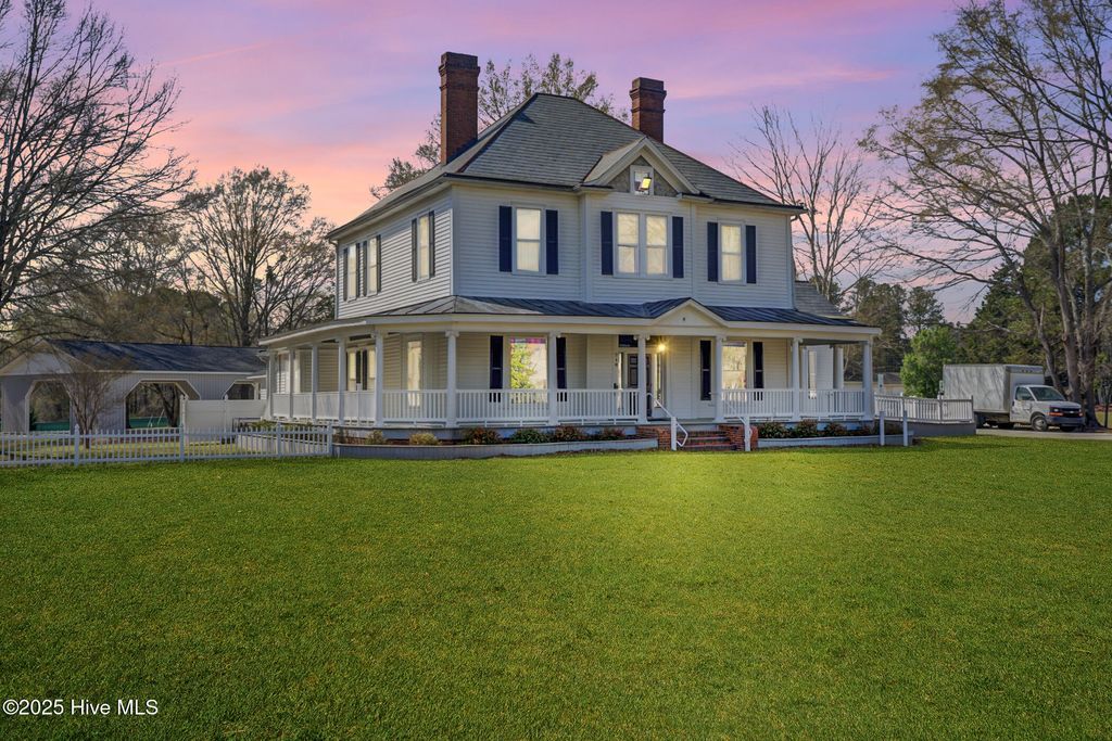 710 S Caroline Street, Rockingham, NC 28379