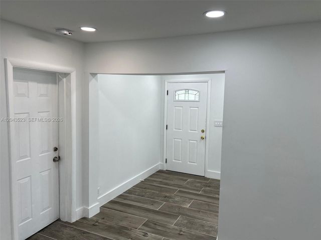 261 NW 49th St A, Miami, FL 33127