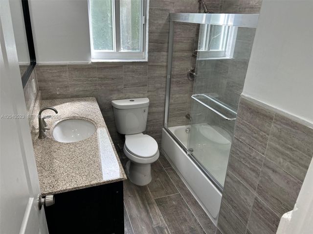 261 NW 49th St A, Miami, FL 33127