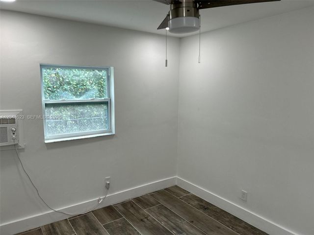 261 NW 49th St A, Miami, FL 33127