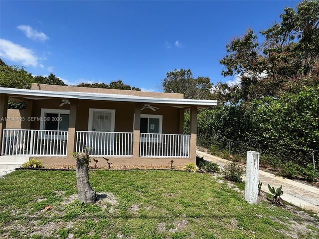261 NW 49th St A, Miami, FL 33127