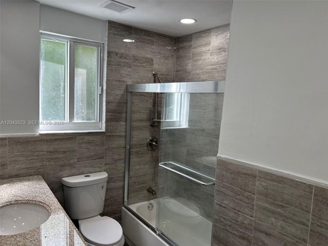 261 NW 49th St A, Miami, FL 33127