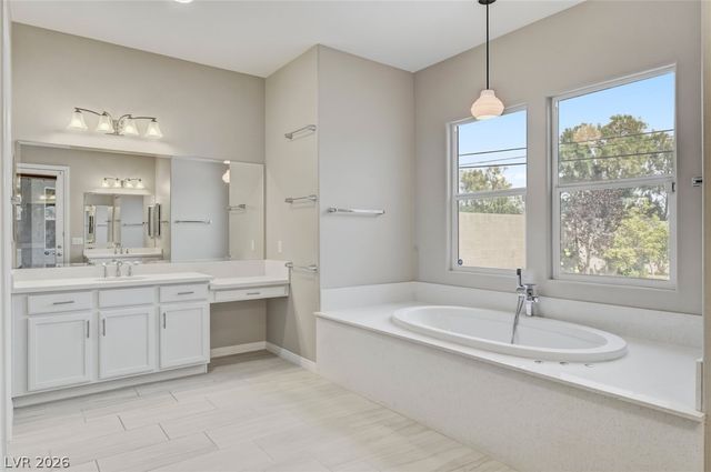 7084 Appaloosa Ridge Street, Las Vegas, NV 89131