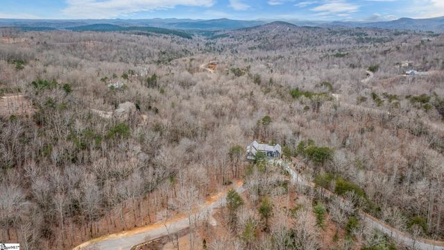 30 Lakes Edge Way, Marietta, SC 29661