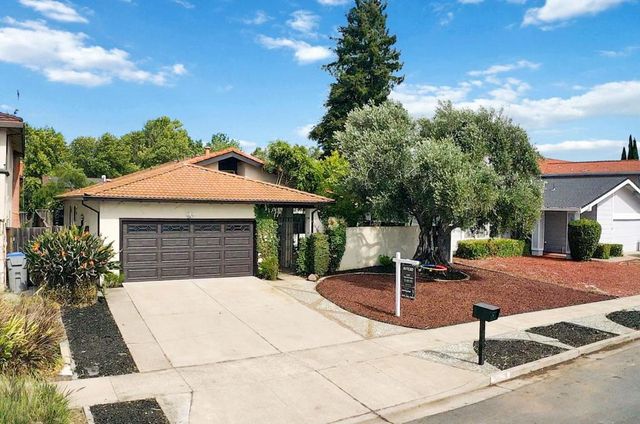 2305 Oak Flat Road, San Jose, CA 95131