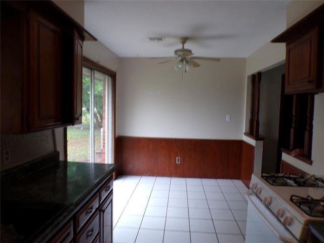 951 NW 2nd Street 0, Moore, OK 73160
