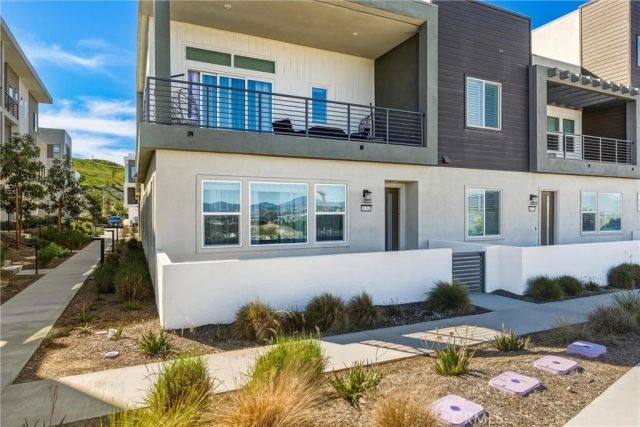 26767 Laurel Mountain Loop, Valencia, CA 91381