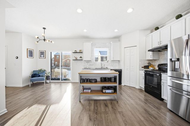 325 Green Acres Drive, Johnstown, OH 43031