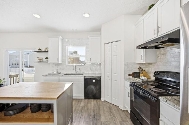 325 Green Acres Drive, Johnstown, OH 43031