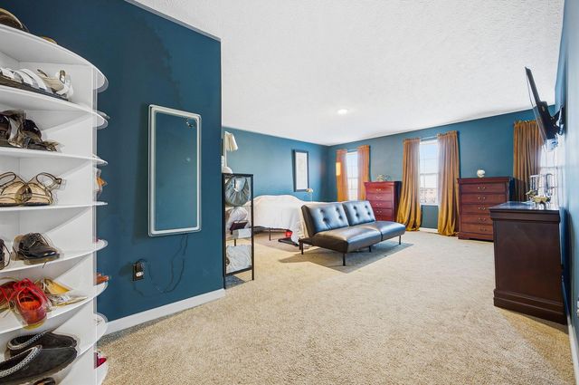 325 Green Acres Drive, Johnstown, OH 43031