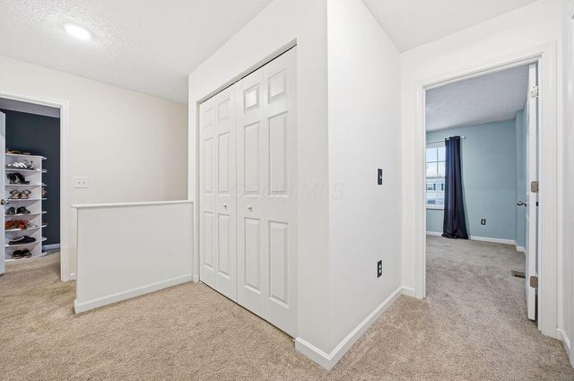 325 Green Acres Drive, Johnstown, OH 43031