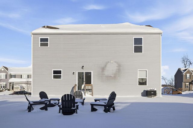 325 Green Acres Drive, Johnstown, OH 43031