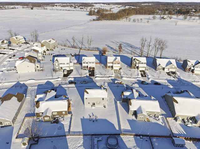 325 Green Acres Drive, Johnstown, OH 43031