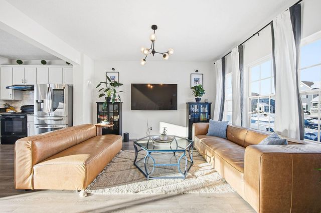 325 Green Acres Drive, Johnstown, OH 43031