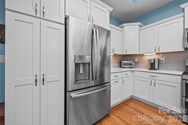 8020 Parknoll Drive, Huntersville, NC 28078