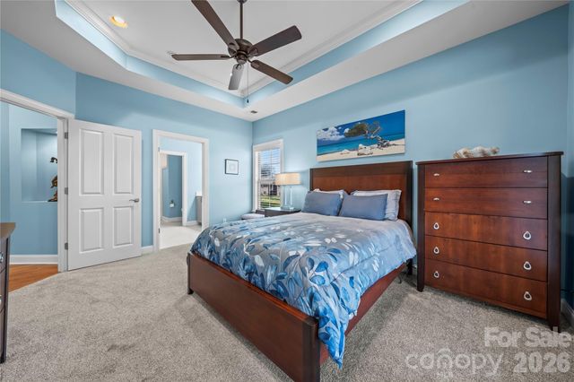 8020 Parknoll Drive, Huntersville, NC 28078