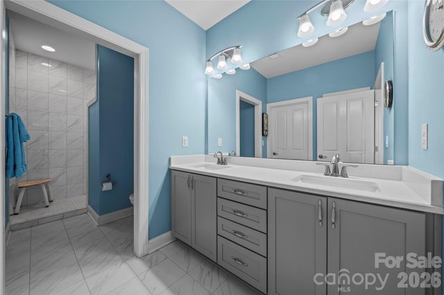 8020 Parknoll Drive, Huntersville, NC 28078