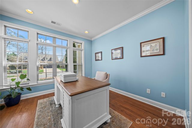 8020 Parknoll Drive, Huntersville, NC 28078