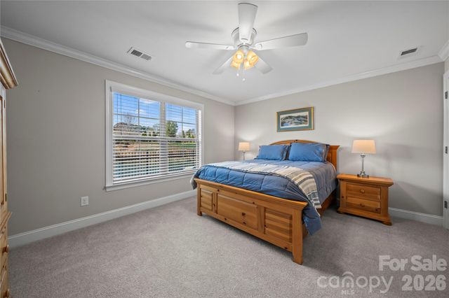 8020 Parknoll Drive, Huntersville, NC 28078