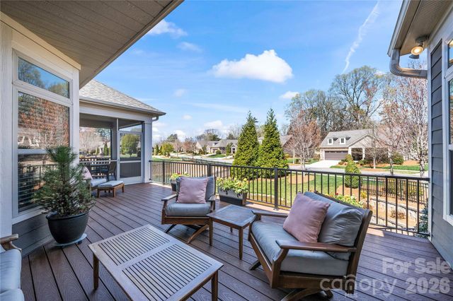 8020 Parknoll Drive, Huntersville, NC 28078