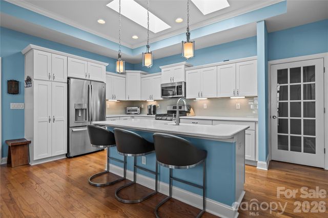 8020 Parknoll Drive, Huntersville, NC 28078