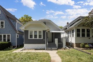 1711 S 85th STREET, West Allis, WI 53214