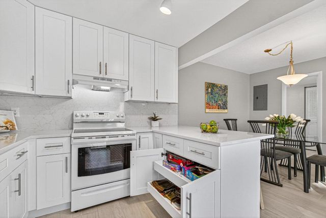 865 NW 29th Avenue D, Delray Beach, FL 33445