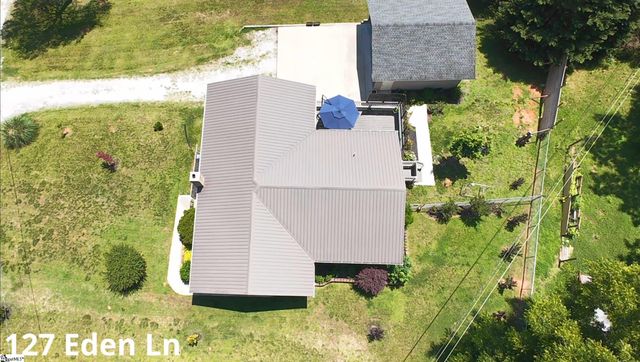 127 Eden Lane, Central, SC 29640