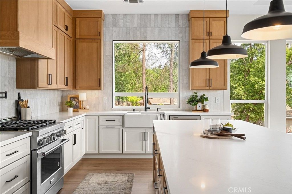 Image 10 of property listing at 260 Pinewood Drive, Paradise, CA 95969