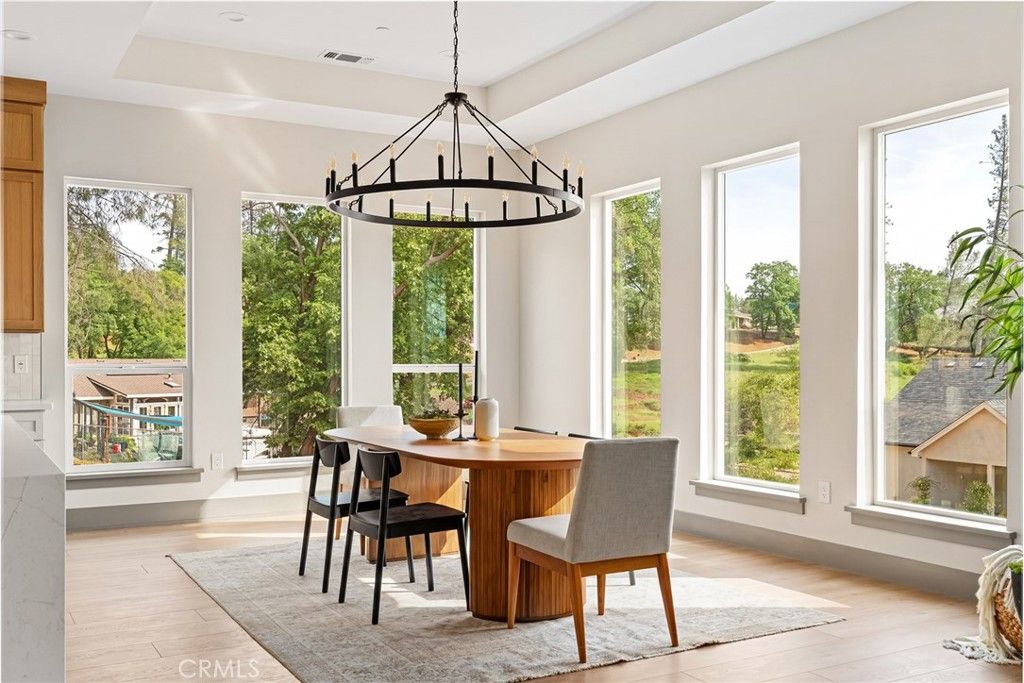 Image 12 of property listing at 260 Pinewood Drive, Paradise, CA 95969