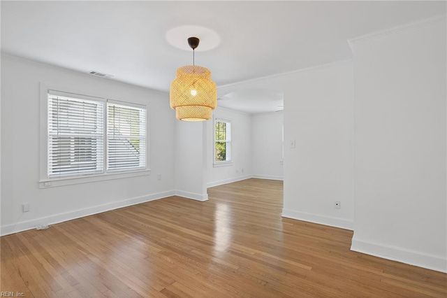 35 Westover RD, Newport News, VA 23601