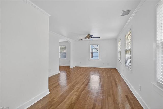 35 Westover RD, Newport News, VA 23601