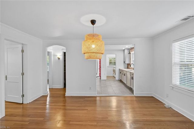 35 Westover RD, Newport News, VA 23601