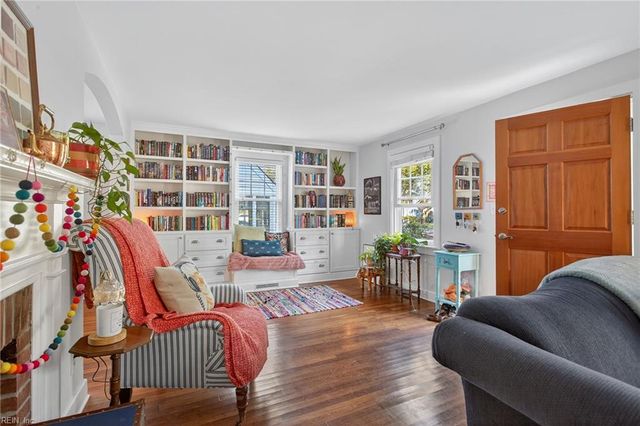 35 Westover RD, Newport News, VA 23601