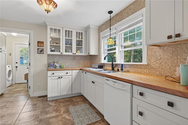 35 Westover RD, Newport News, VA 23601