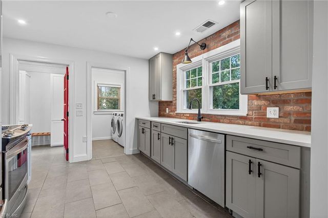 35 Westover RD, Newport News, VA 23601