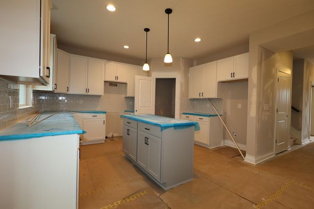322 Royal Fern Lane, Lewis Center, OH 43035
