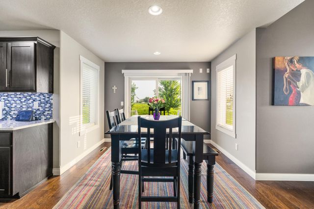 7229 15th Street S, Fargo, ND 58104