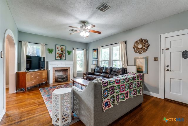 1106 S 11th Street, Temple, TX 76504