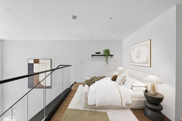 3165 14th St, New York City, NY 11106