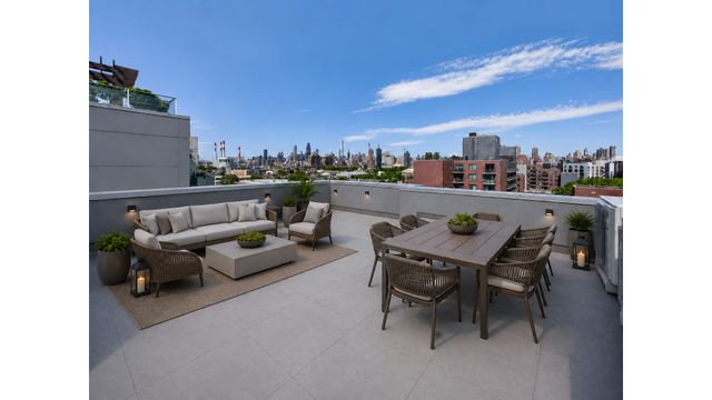 3165 14th St, New York City, NY 11106