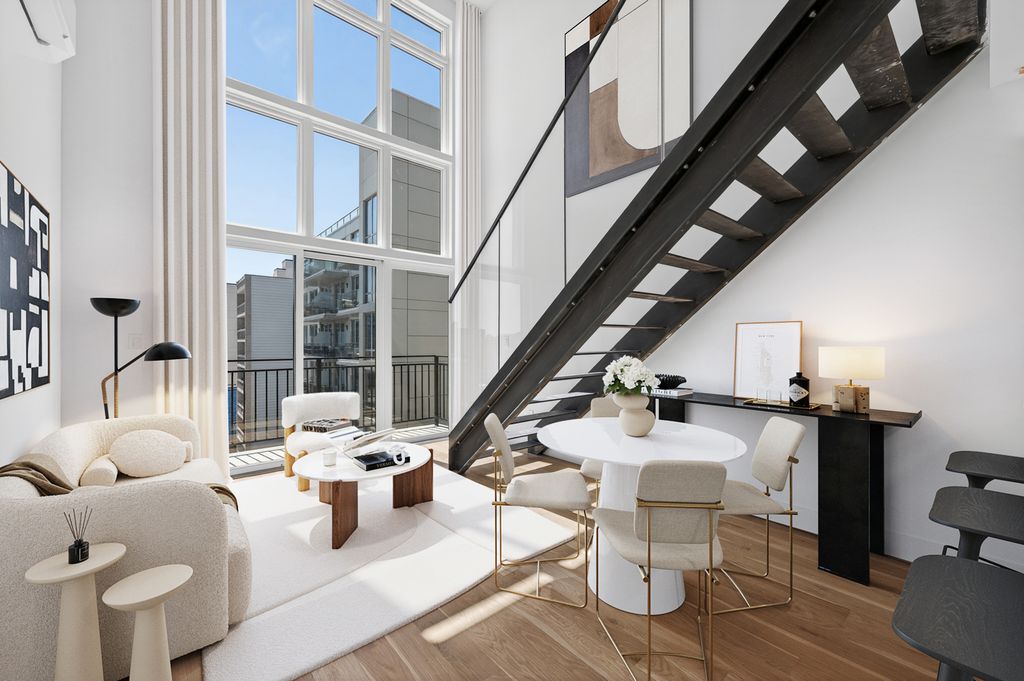 3165 14th St, New York City, NY 11106