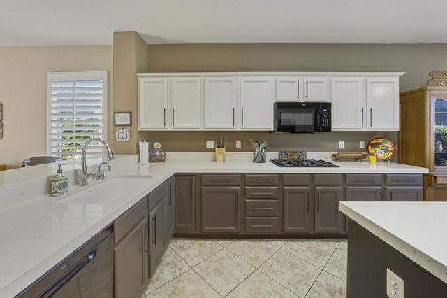 78347 Gray Hawk Drive, Palm Desert, CA 92211