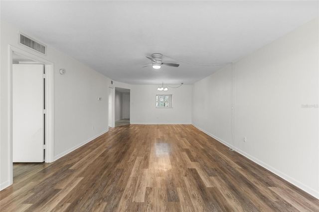 3076 EASTLAND BOULEVARD 404, Clearwater, FL 33761