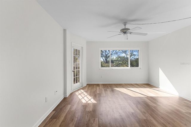 3076 EASTLAND BOULEVARD 404, Clearwater, FL 33761