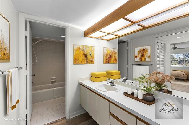 3076 EASTLAND BOULEVARD 404, Clearwater, FL 33761