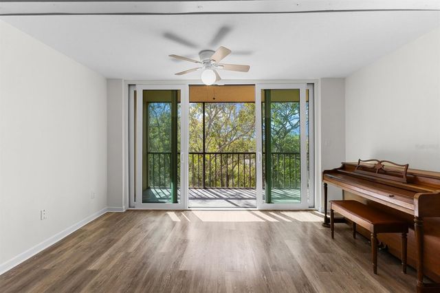 3076 EASTLAND BOULEVARD 404, Clearwater, FL 33761