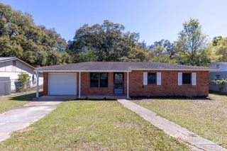 7904 Gregg Rd, Pensacola, FL 32514