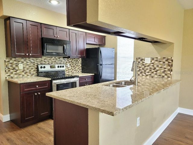 2310 PRIME CIRCLE B, Kissimmee, FL 34746