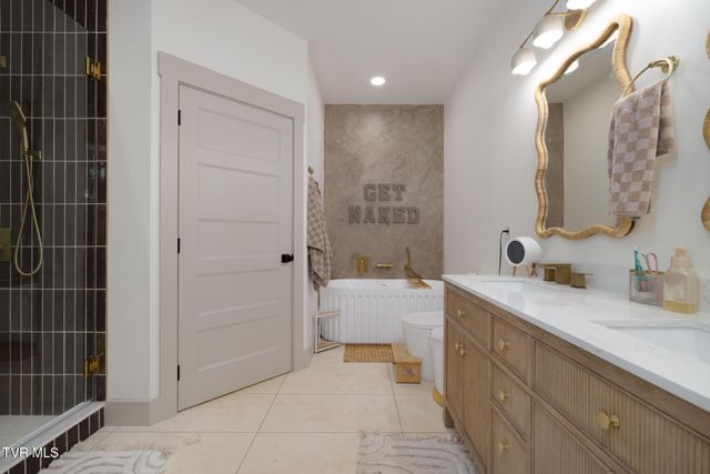 828 East Mckee East Street, Greeneville, TN 37743